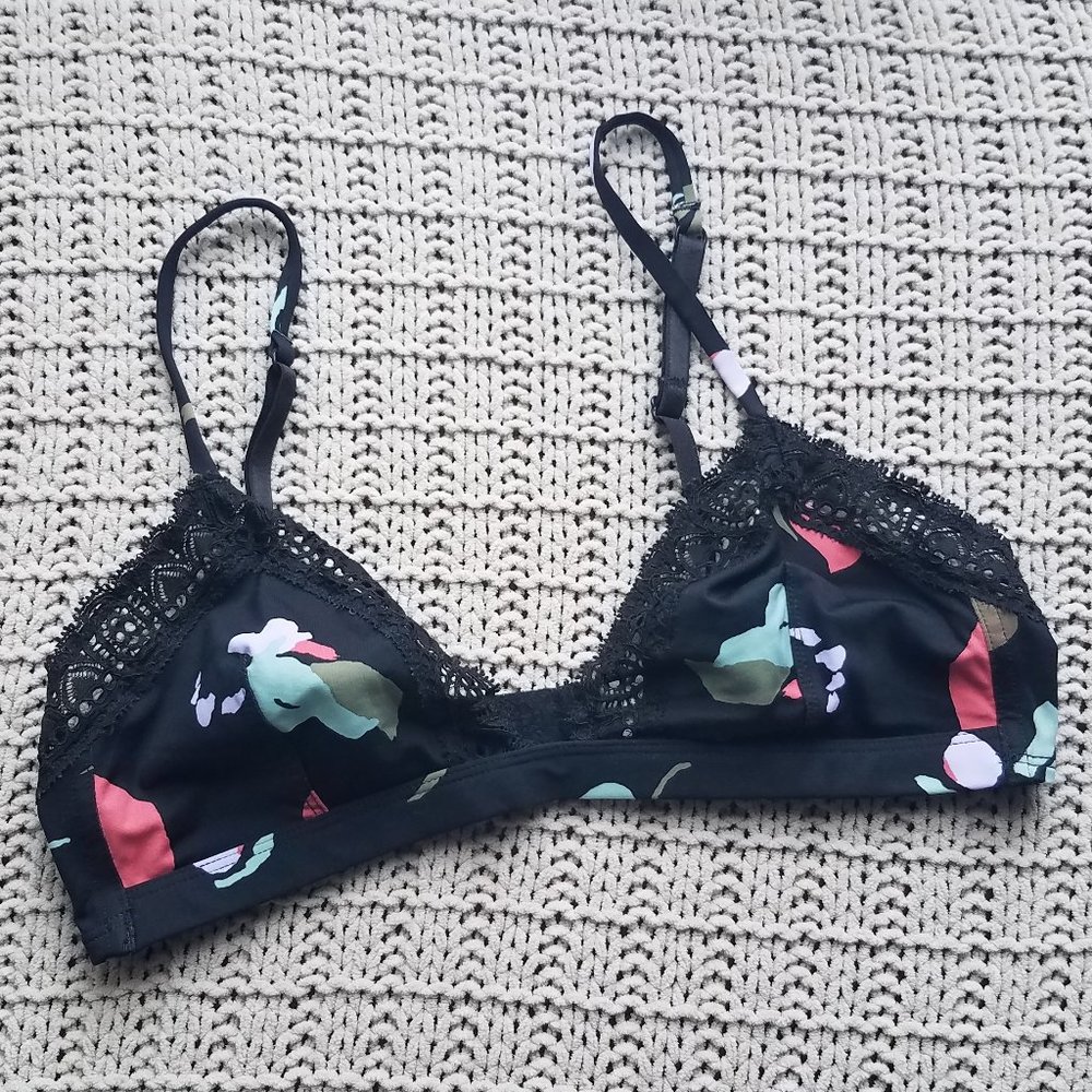 Calvin Klein Black Bralette Medium